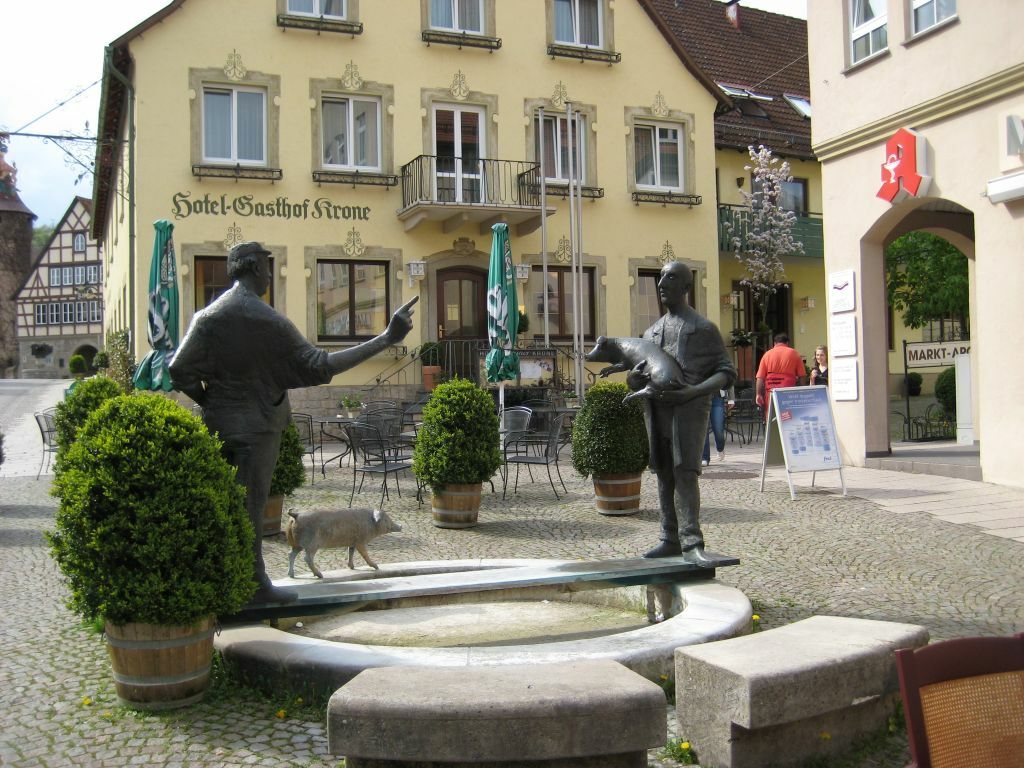 Hotel Gasthof Krone Niederstetten Eksteriør bilde
